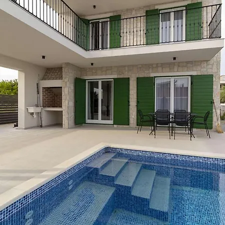Hébergement de vacances Magnifique Maison à Privlaka (Zadar)